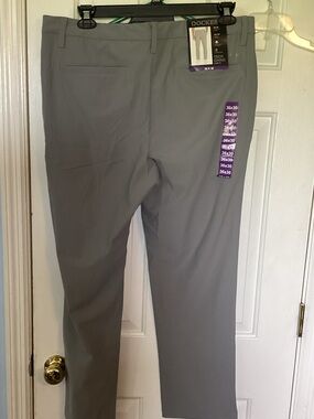 Dockers Men's Straight-Fit Pants — Light Gray